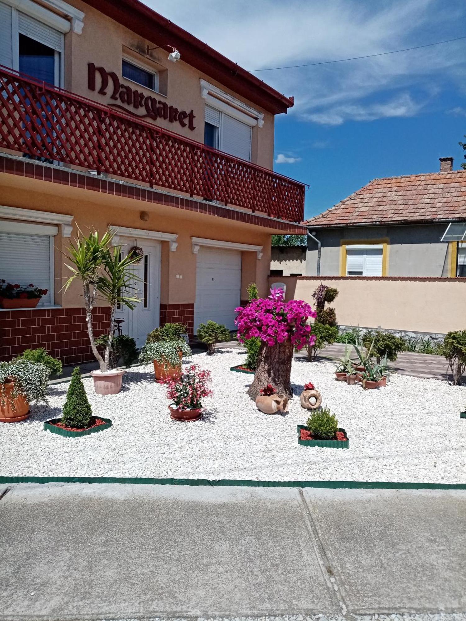 Margaret Apartman Egerszalók Exterior foto