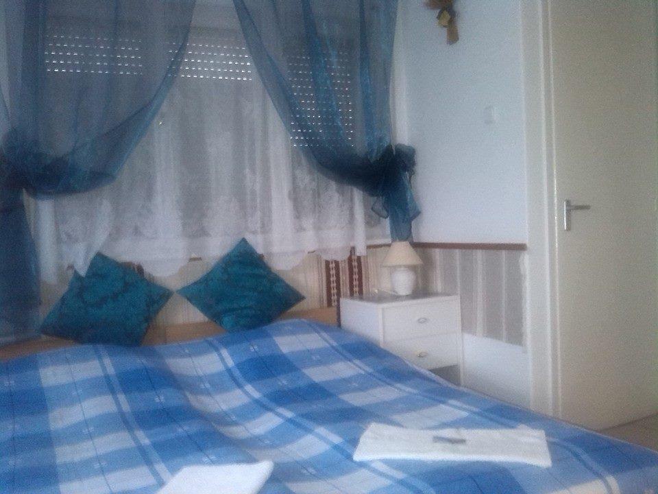 Margaret Apartman Egerszalók Zimmer foto